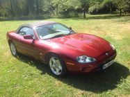 /img/carsfr/jaguar/xk8/2003/pic.jpg