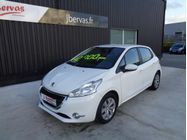/img/carsfr/peugeot/208_business_r/2015/pic.jpg