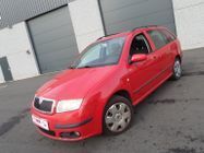 /img/carsfr/skoda/fabia_break/2006/pic.jpg