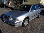 /img/carsfr/skoda/octavia/2001/pic.jpg