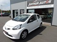 /img/carsfr/toyota/aygo/2008/pic.jpg