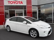 /img/carsfr/toyota/prius/2014/pic.jpg